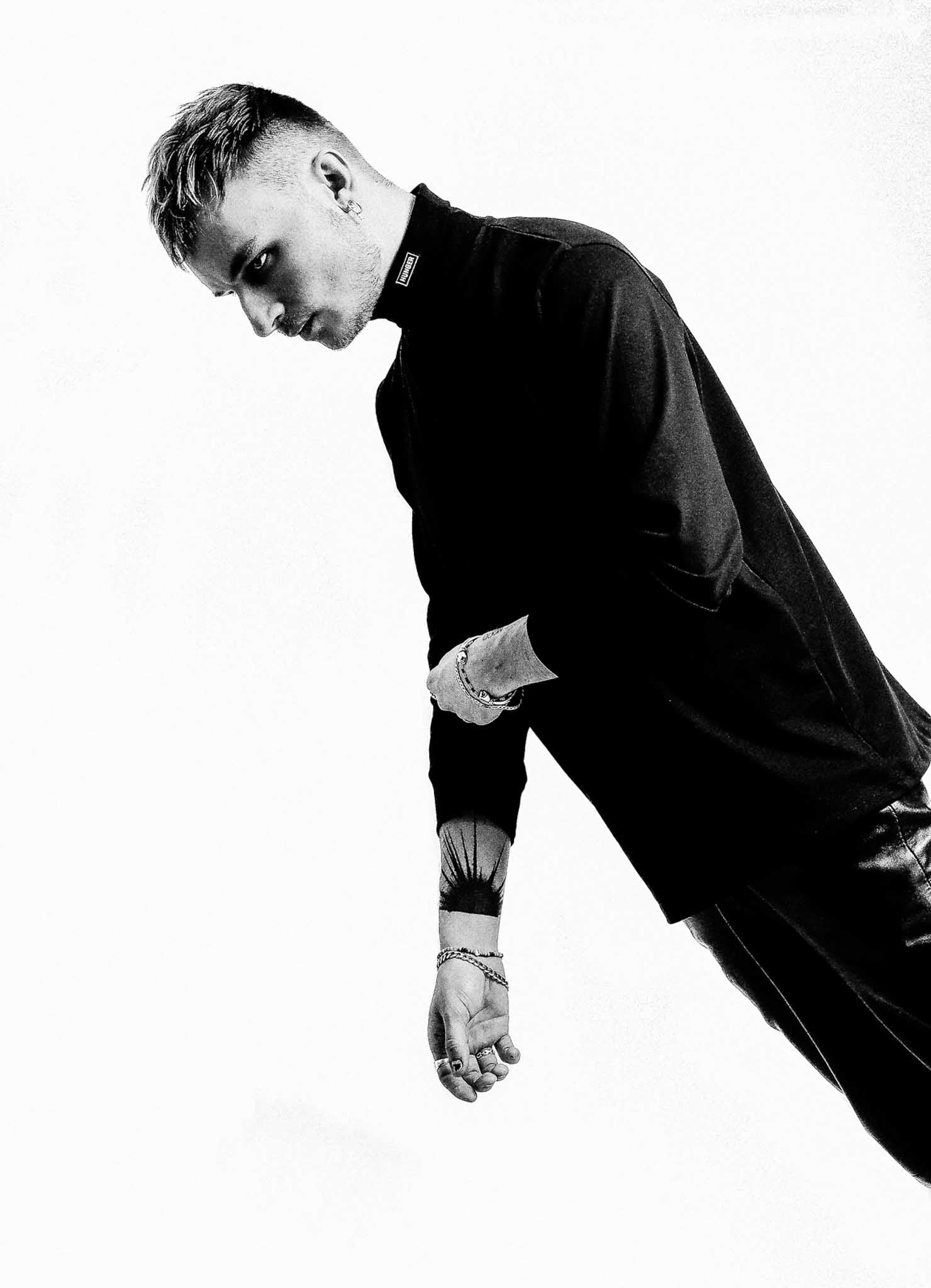 TURTLENECK LONGSLEEVE